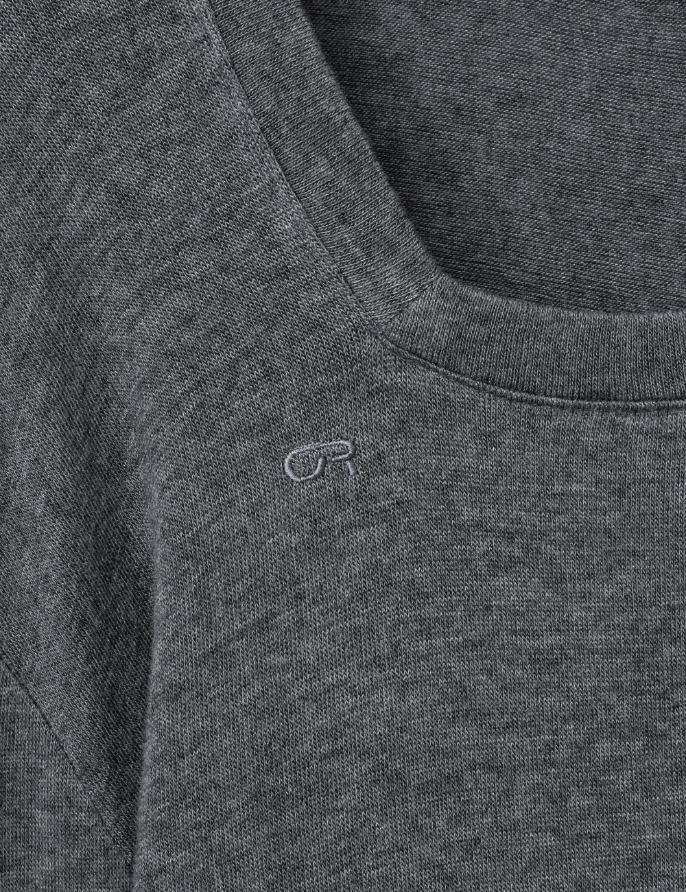 [GEN:RE] Pinched Neck Cut and Sew Wool Knit Charcoal
