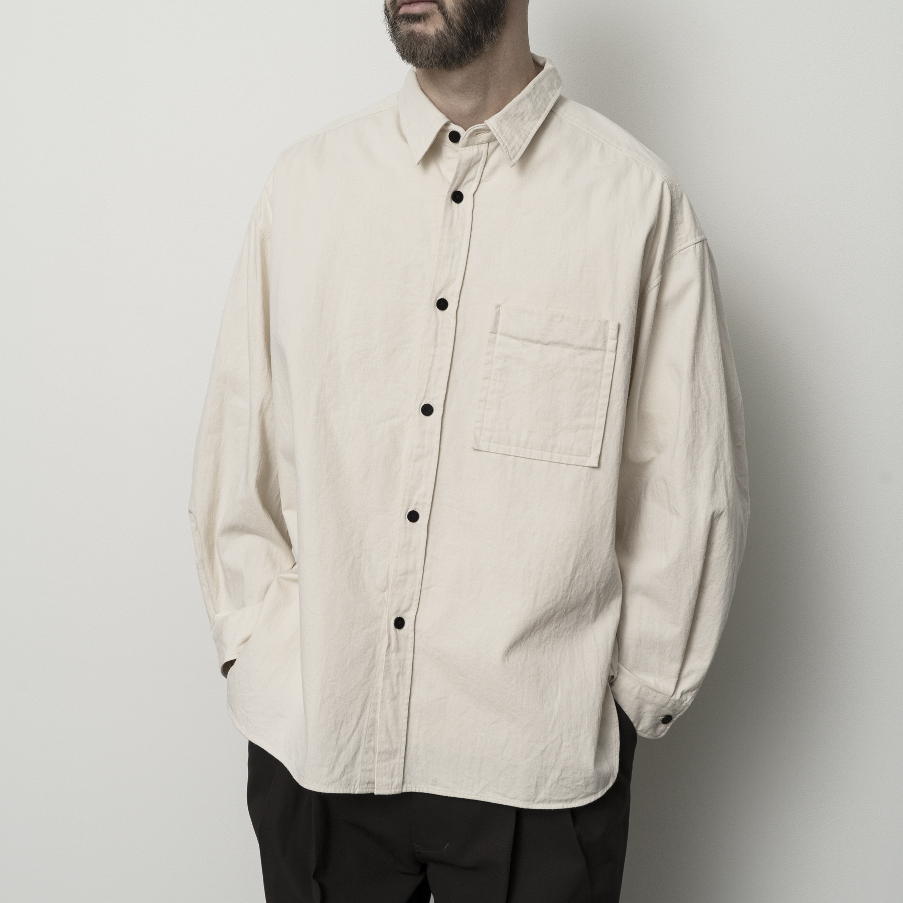 [STILL BY HAND] SH01263OS - Silk nep over shirt CHARCOAL