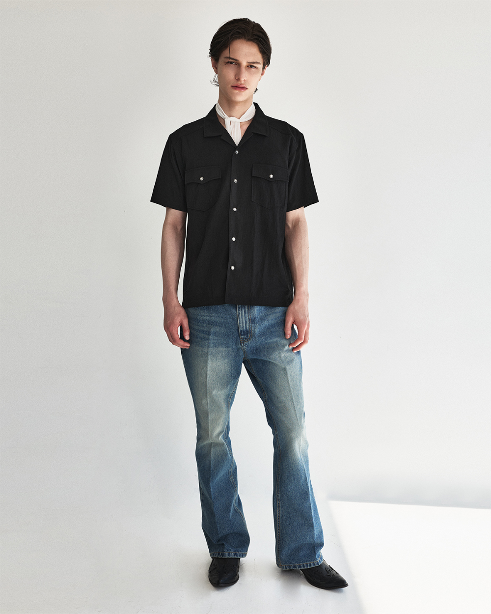 [kineto] Éclat Snap Open Collar Shirt_Black