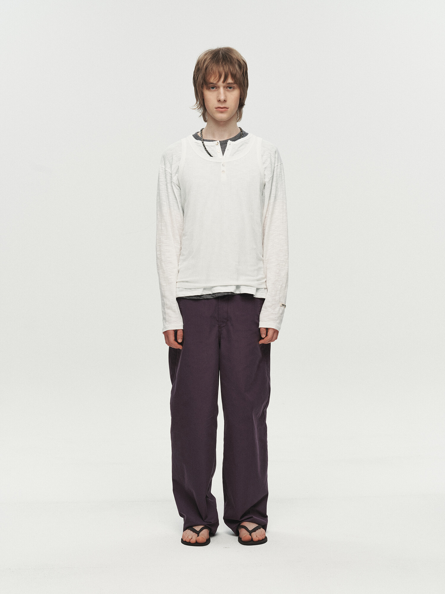 [HEUTE] BASE SLUB HENLEY NECK T-SHIRT (WHITE)