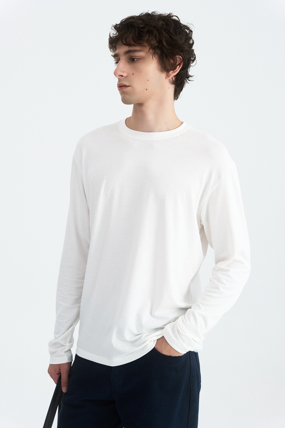 [WINDER] MODAL BLEND JERSEY TOP - OFF WHITE