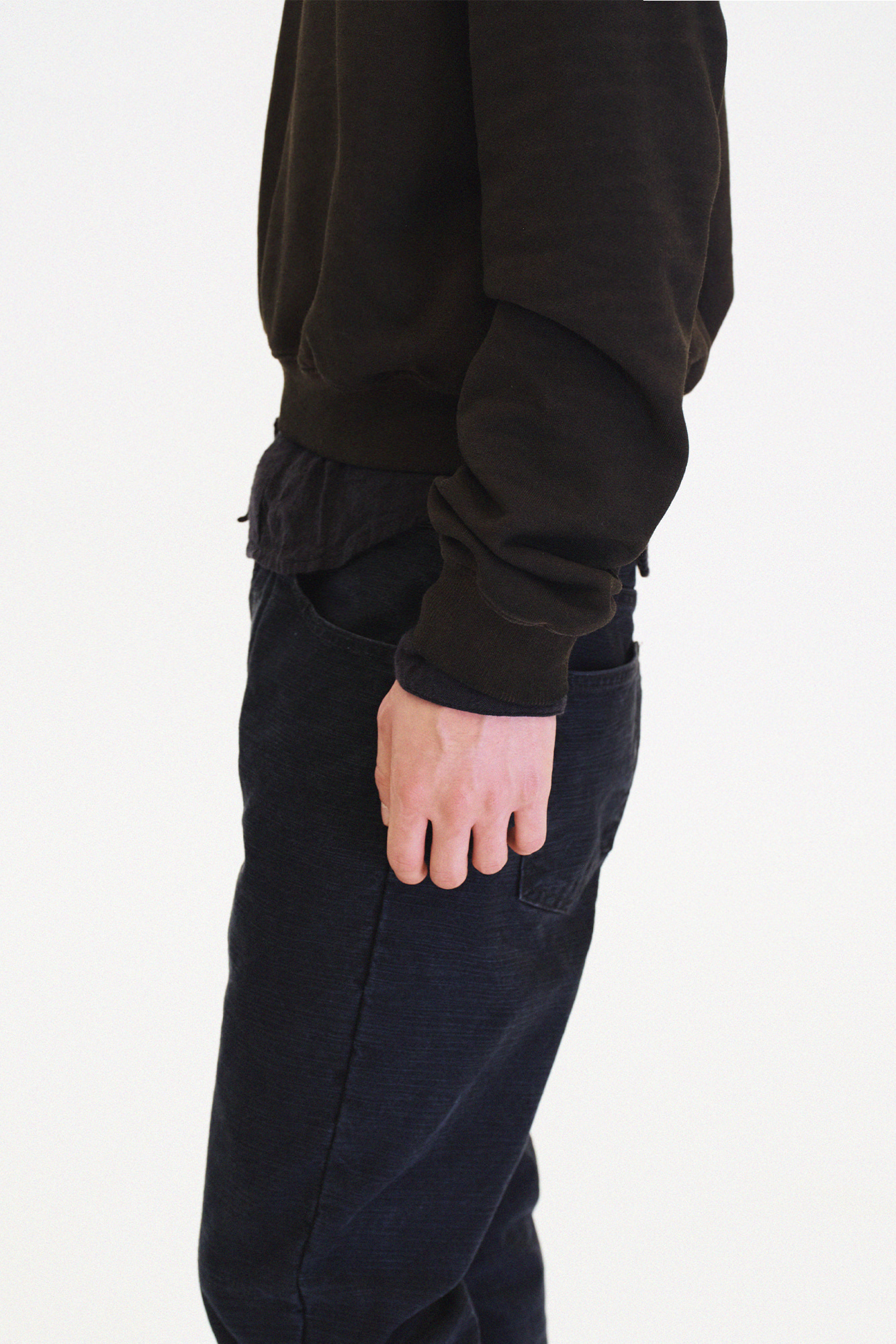 [SURFACE EDITION] OVERDYED HALF ZIP SWEAT CHARCOAL