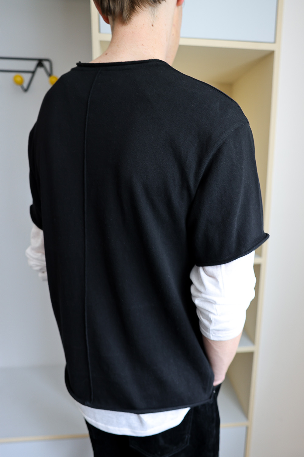 [ANYTIME LOREAK] YUCCA RAW-EDGE HALF KNIT - BLACK