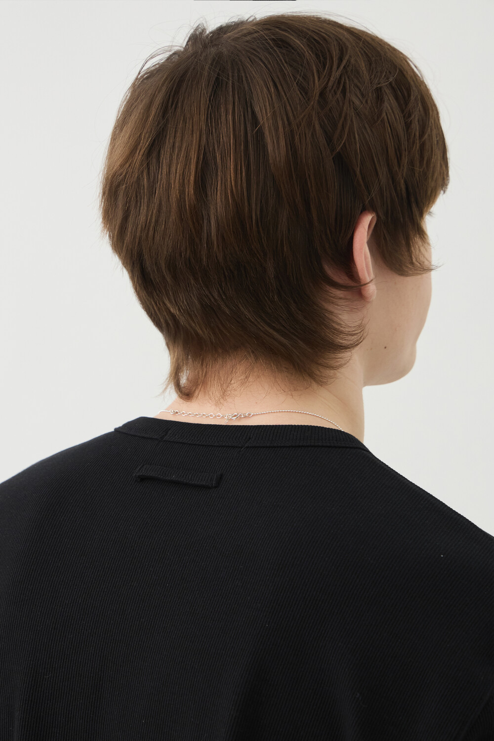 [WINDER] SNAP HENLEY NECK SHORT TOP - BLACK