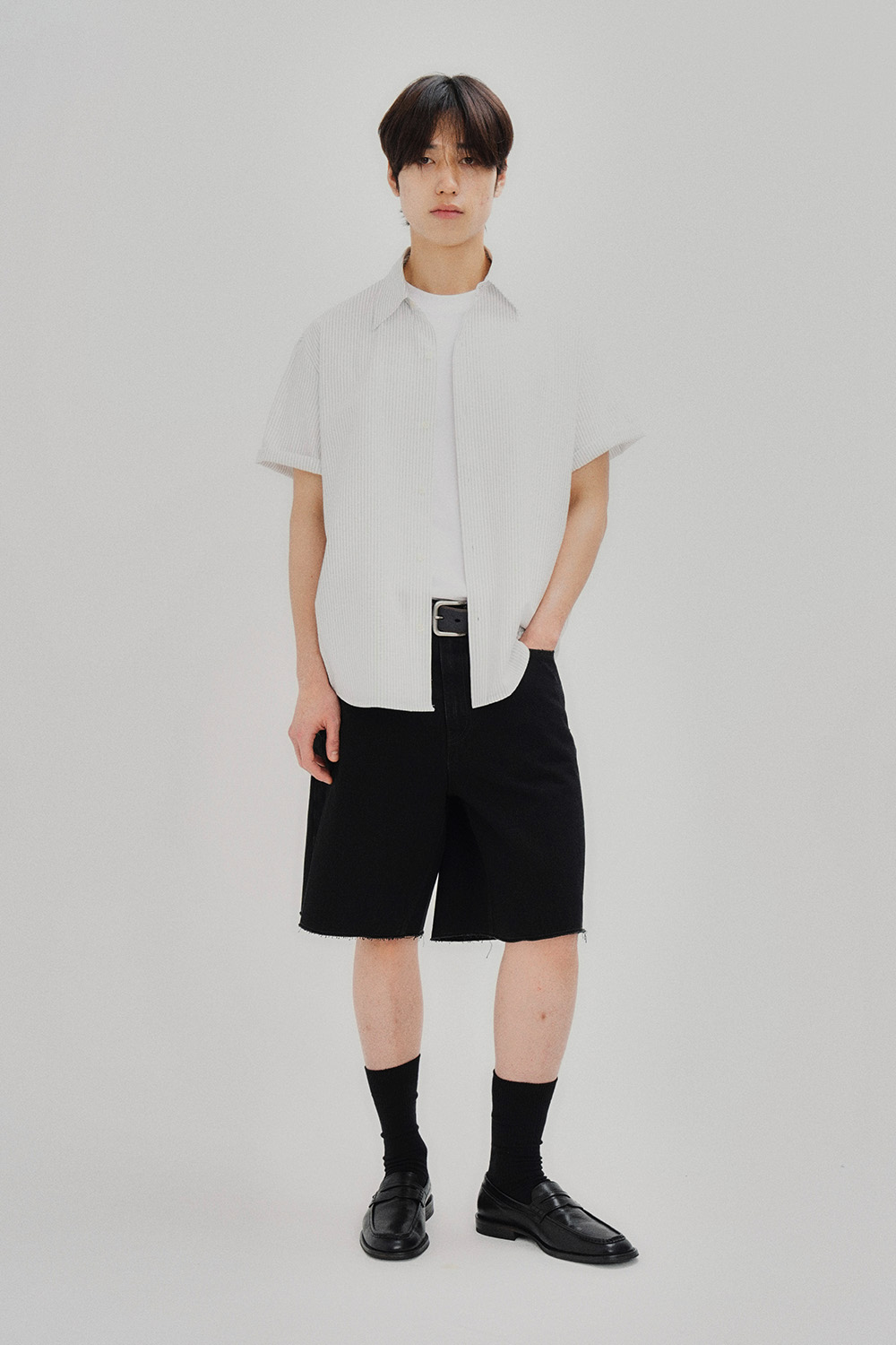 [SENTES] 컷오프 데님 하프팬츠 워시드 블랙