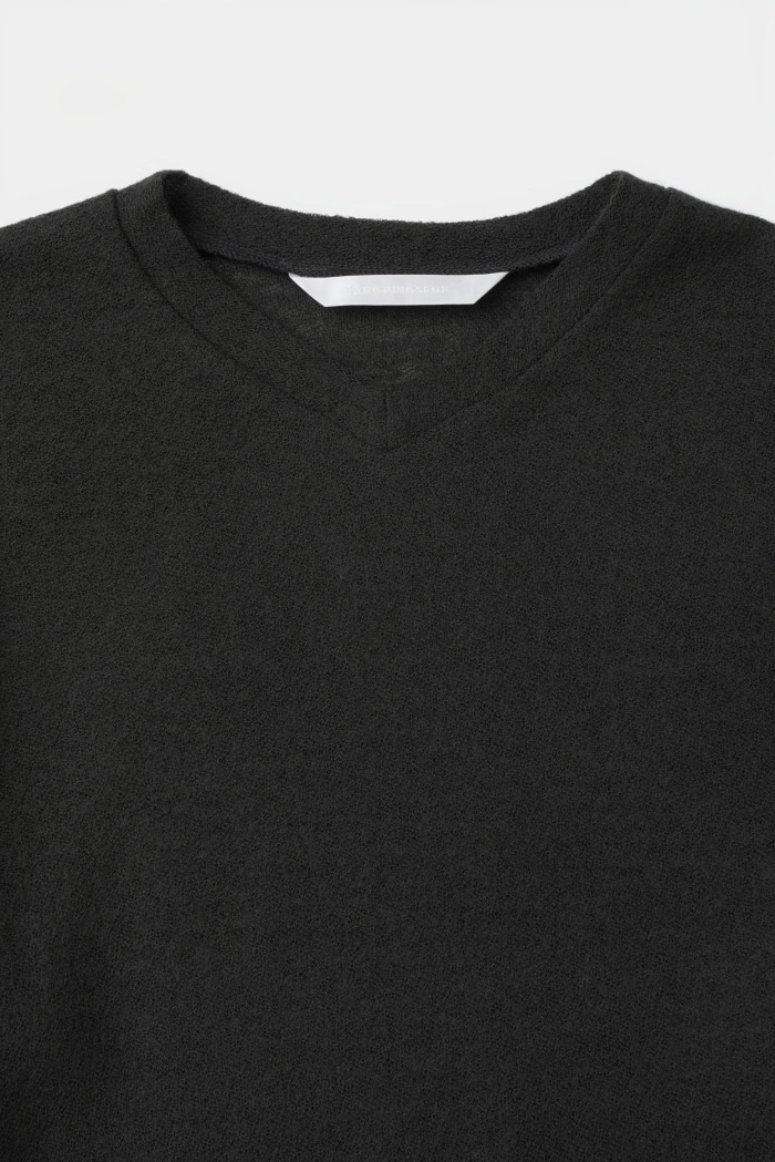 [KANGJUNGSEOK] V NECK WOOL T SHIRTS BLACK
