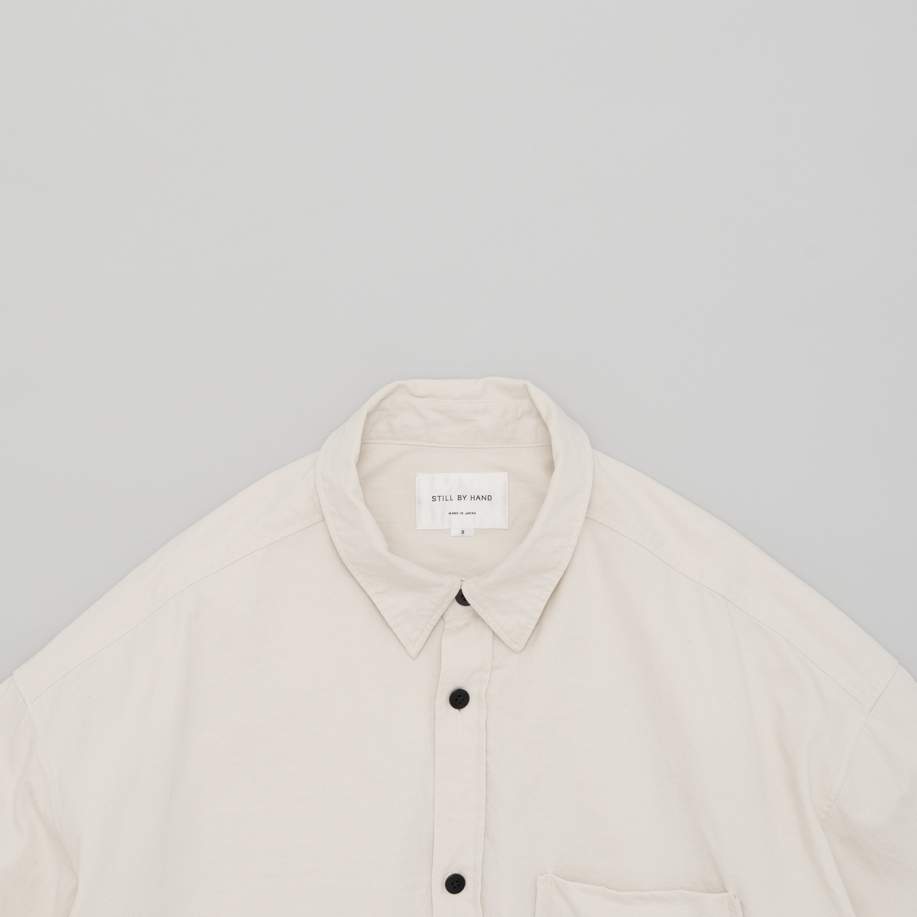 [STILL BY HAND] SH01263OS - Silk nep over shirt CHARCOAL