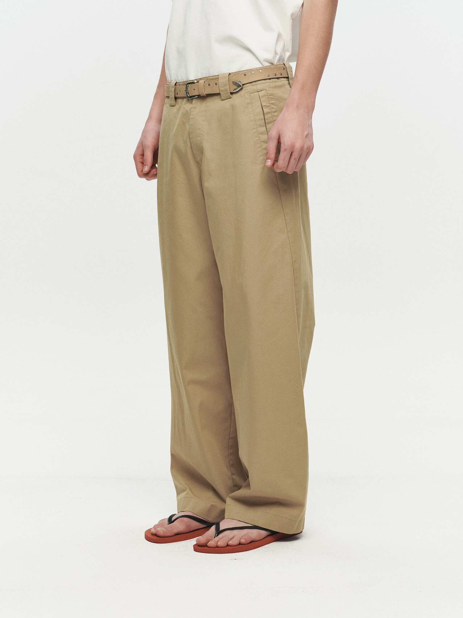 [HEUTE] CURVE LINE WIDE PANTS (BEIGE)