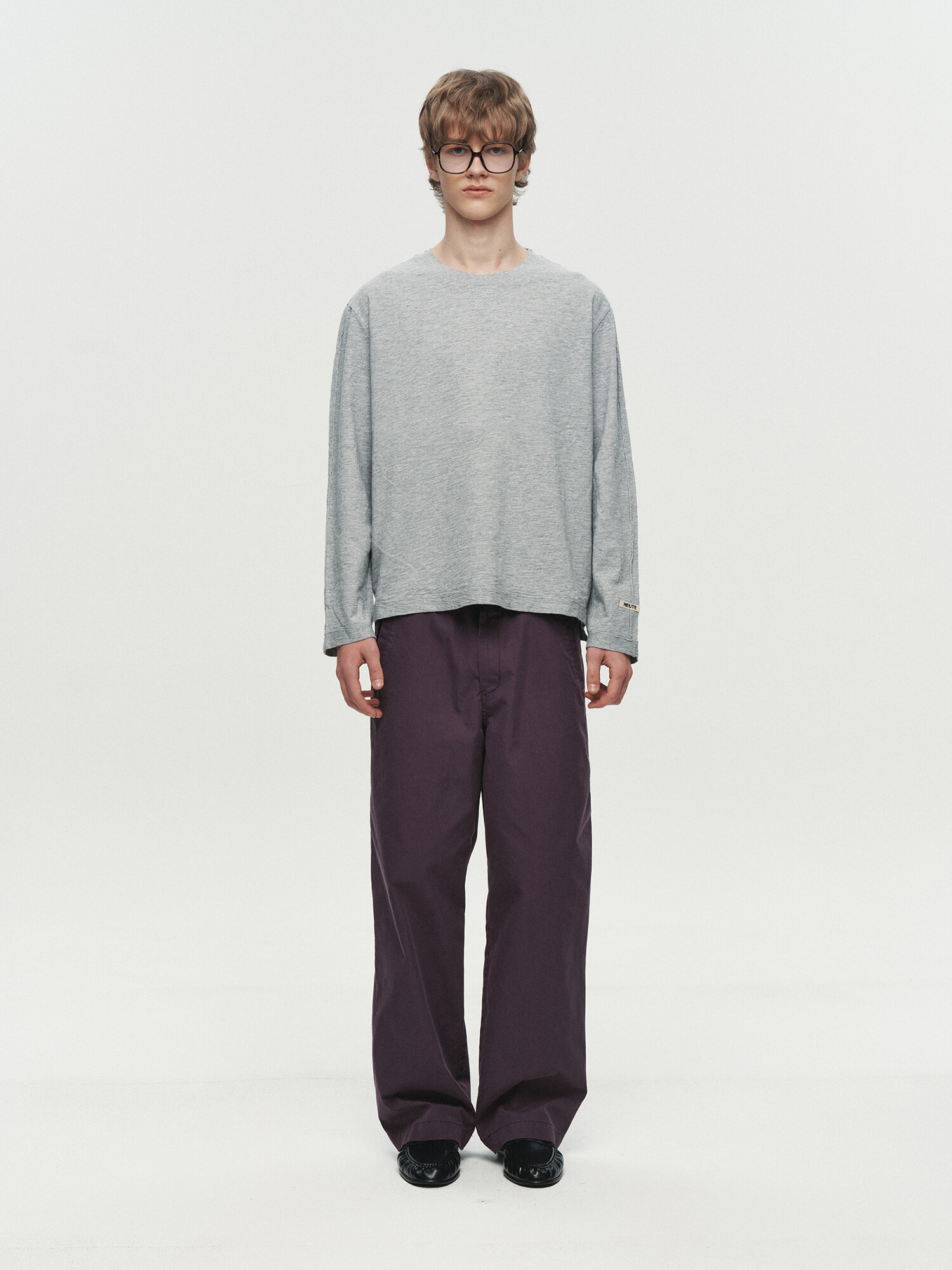[HEUTE] CURVE LINE WIDE PANTS (PURPLE)