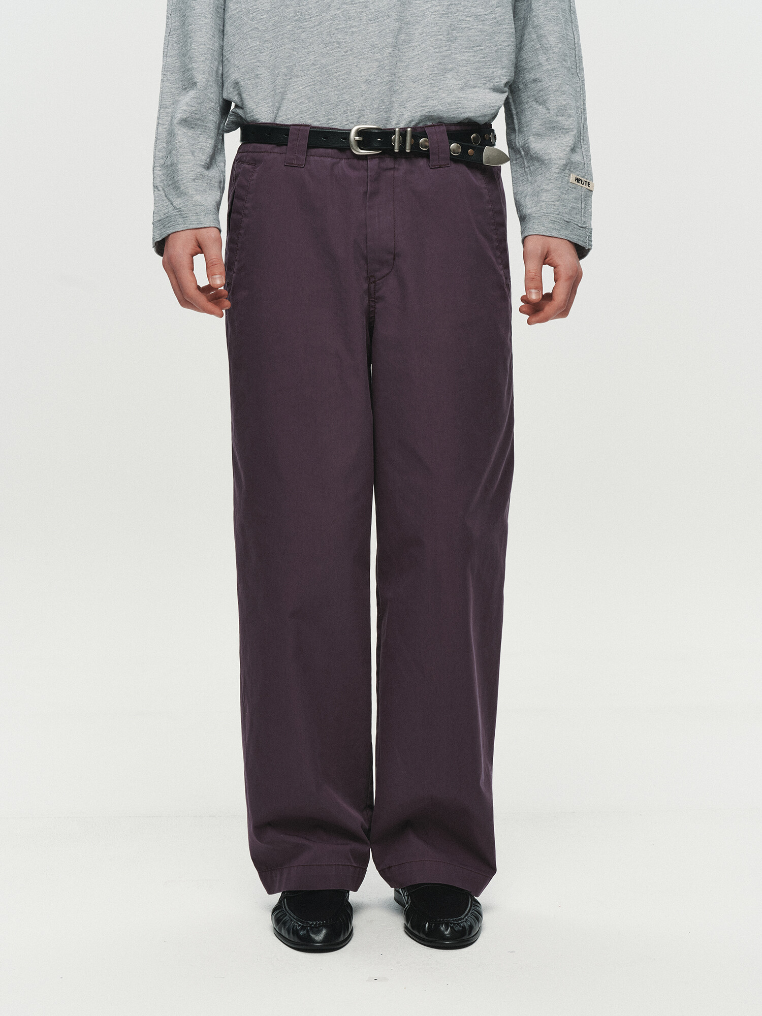 [HEUTE] CURVE LINE WIDE PANTS (PURPLE)