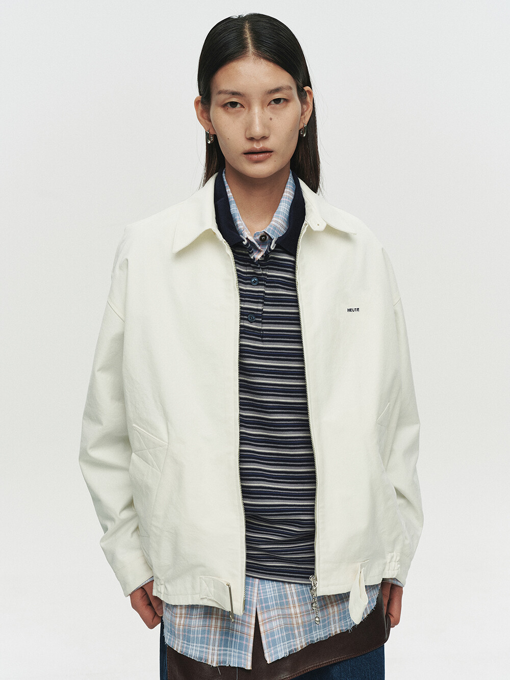 [HEUTE] MARTIN STRUCTURED BOMBER JACKET (OFF WHITE)