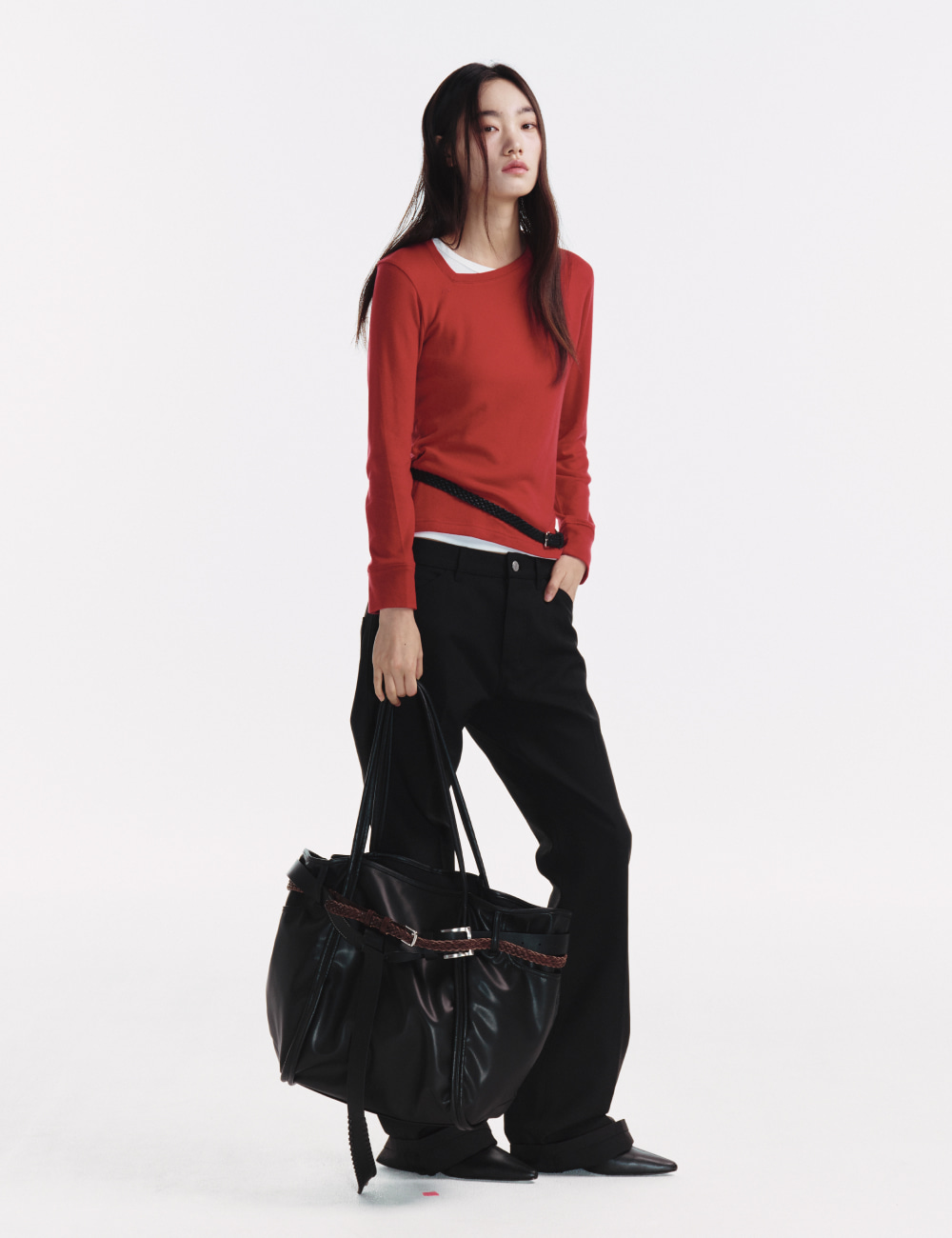 [GEN:RE] Pinched Neck Cut and Sew Wool Knit Red