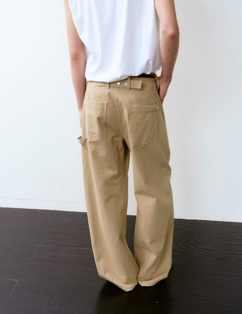 [GEN:RE] Arch Carpenter Chino Pants Beige