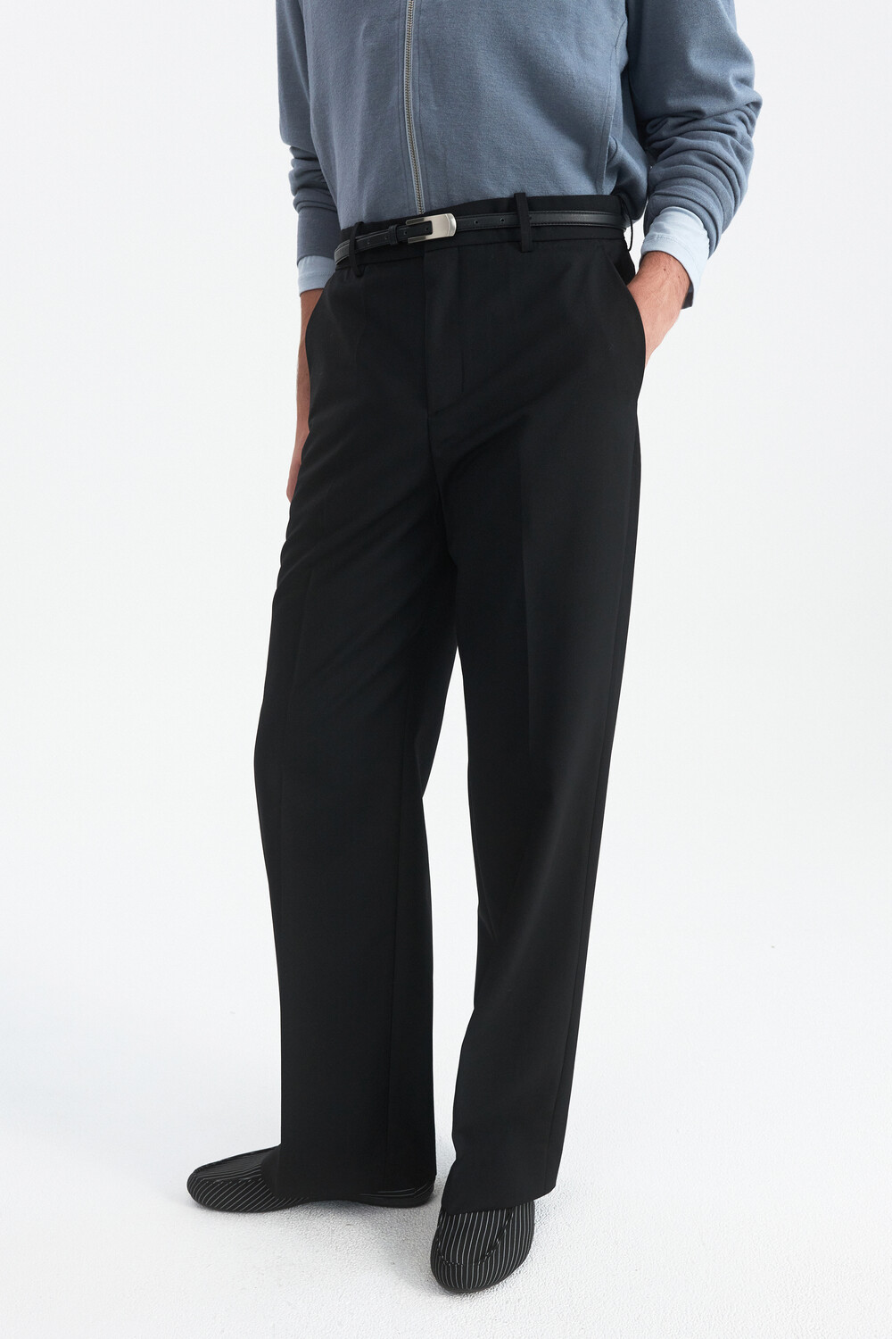 [WINDER] BACK PATCH WOOL TROUSERS - BLACK