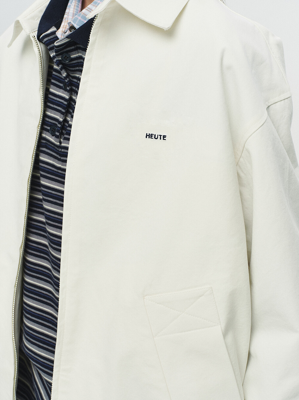 [HEUTE] MARTIN STRUCTURED BOMBER JACKET (OFF WHITE)