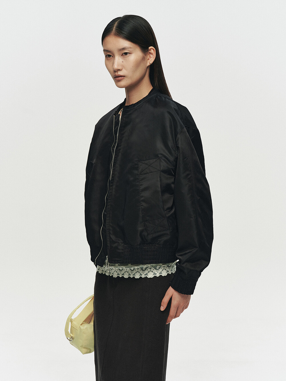 [HEUTE]FRAME COLLARLESS BOMBER JACKET (BLACK)