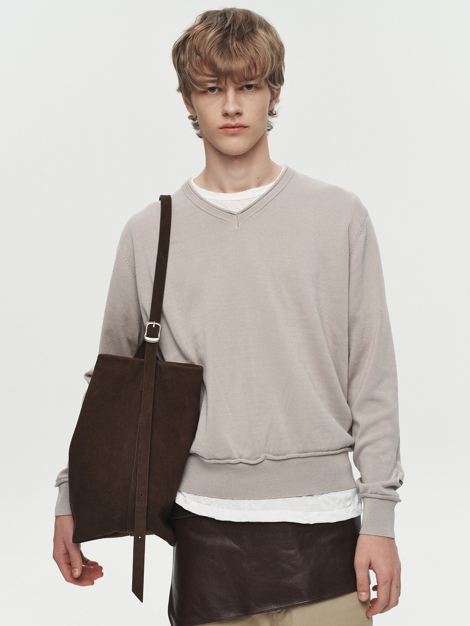 [HEUTE] NIEL COTTON V-NECK KNIT (L/GREY)