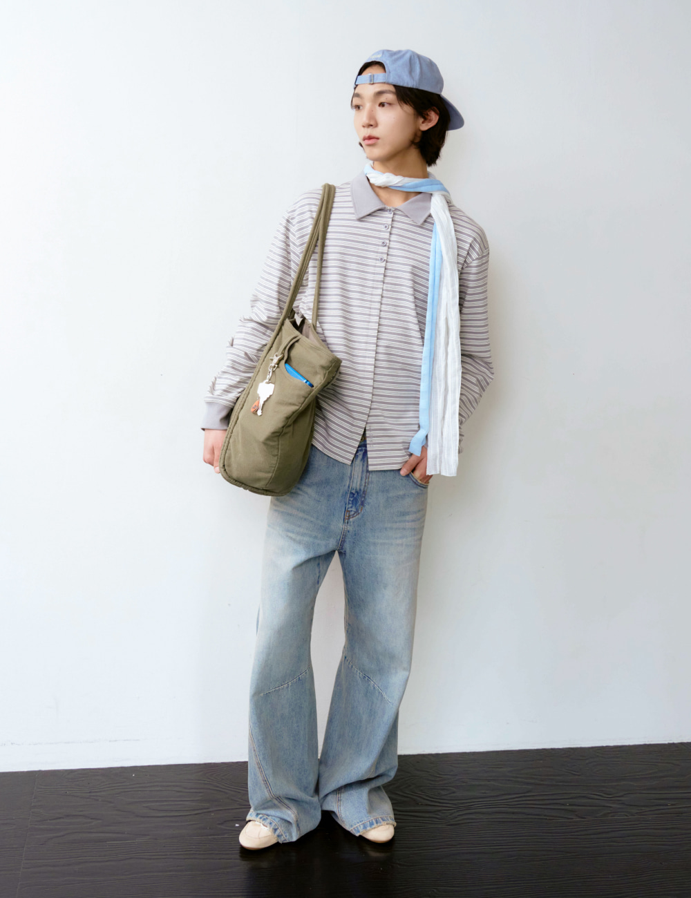 [GEN:RE] Contour Semi Flare Denim Pants Light Blue