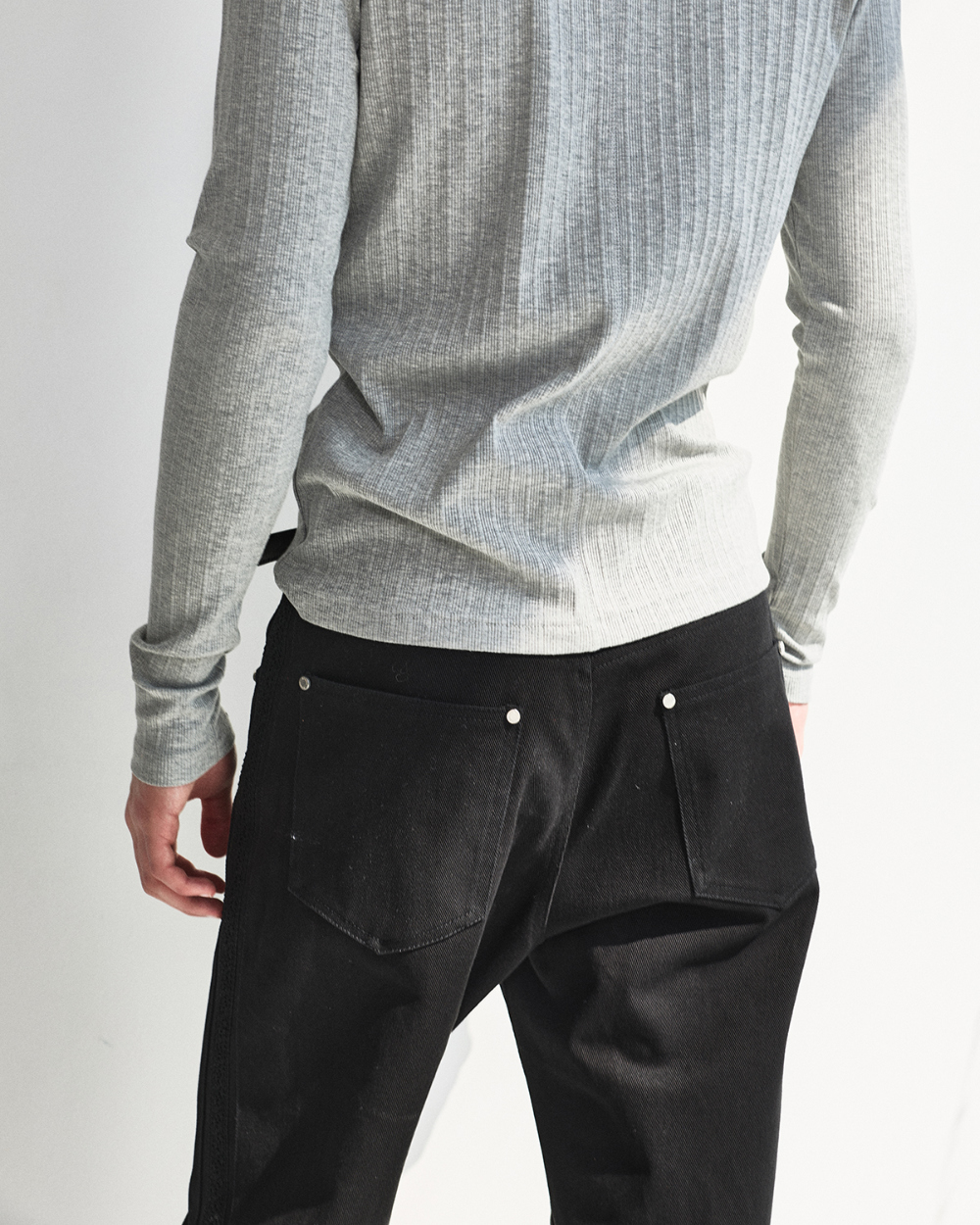 [kineto] Fine Cotton Ribbed Henley Top_Grey