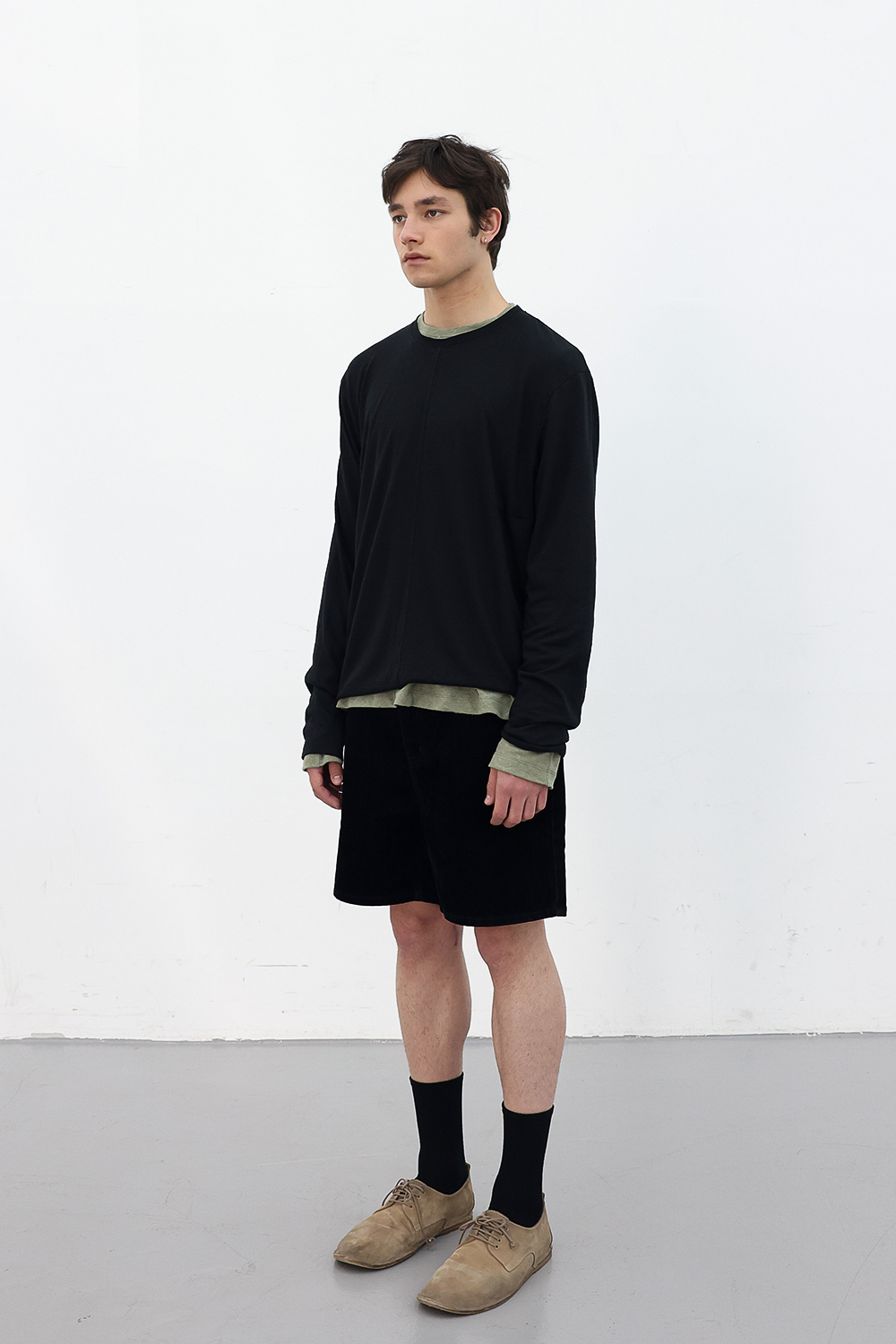 [ANYTIME LOREAK] CAMELLIA LAYERED TEE - KHAKI/BLACK