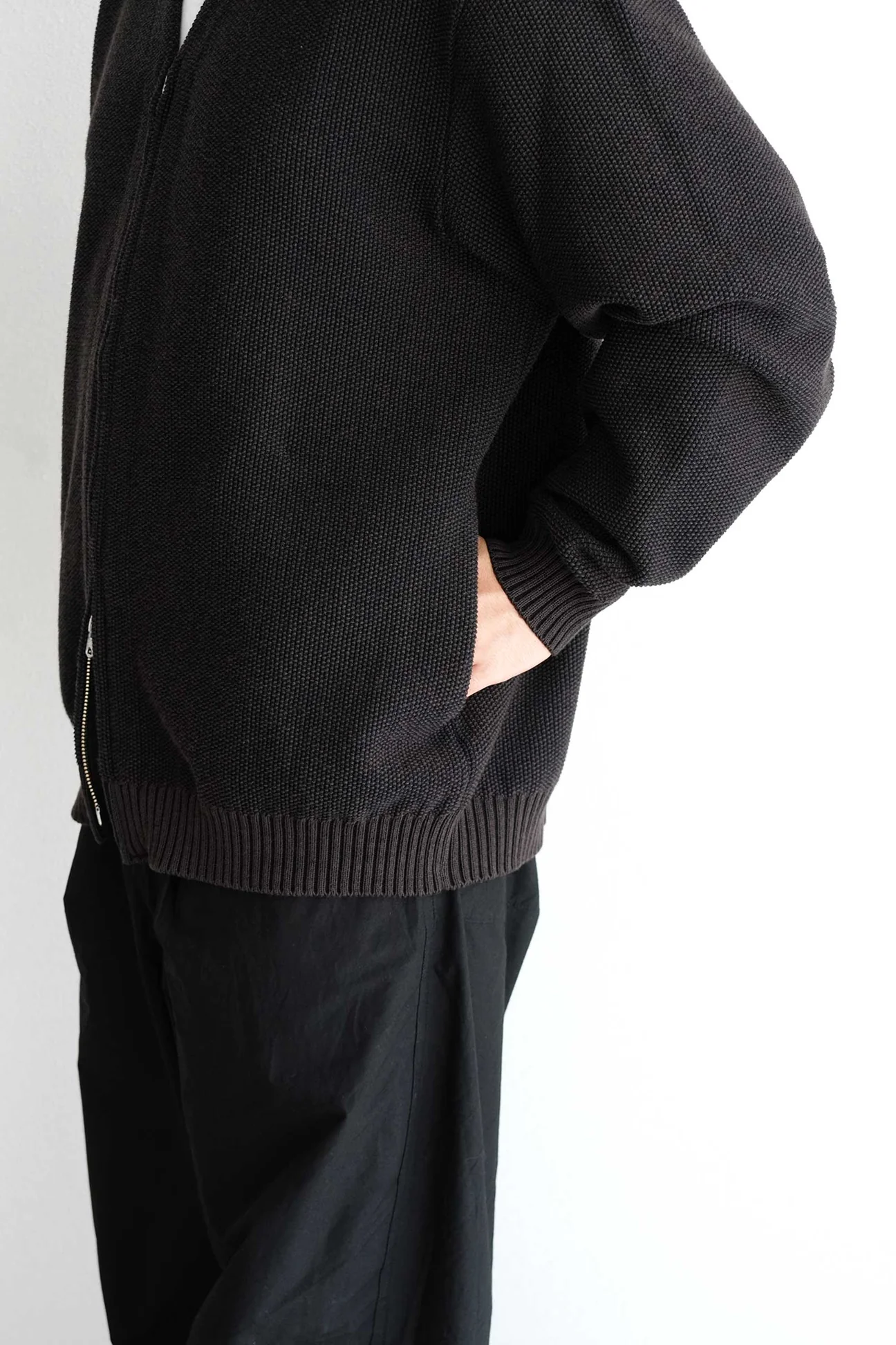 [STILL BY HAND] KN02263 BLACK