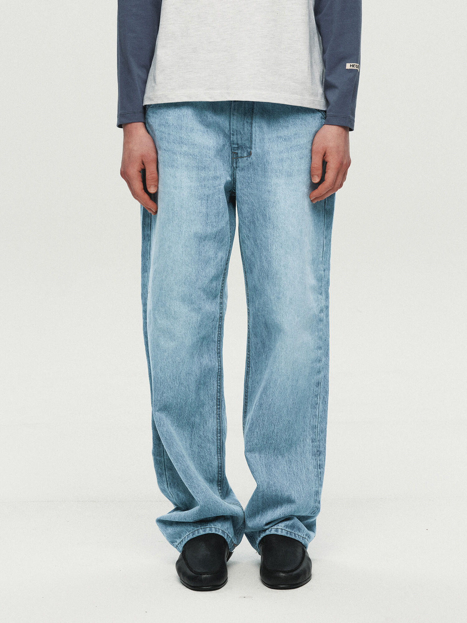 [HEUTE] LIGHT WASH WIDE DENIM (LIGHT BLUE)