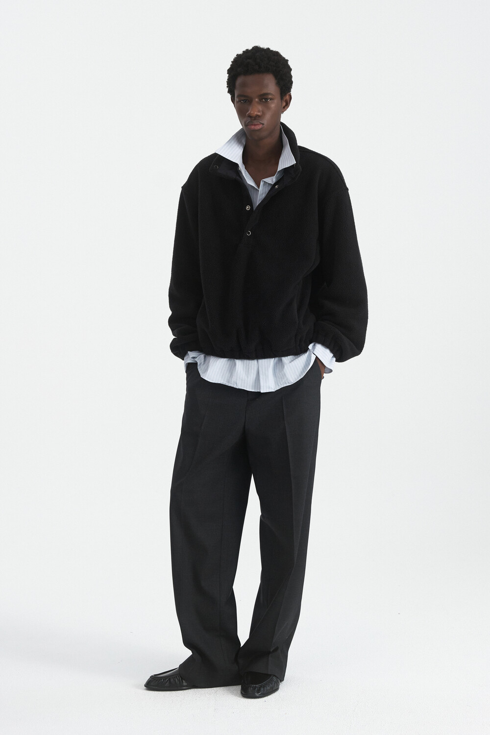 [WINDER] RING SNAP FLEECE PULL OVER -BLACK
