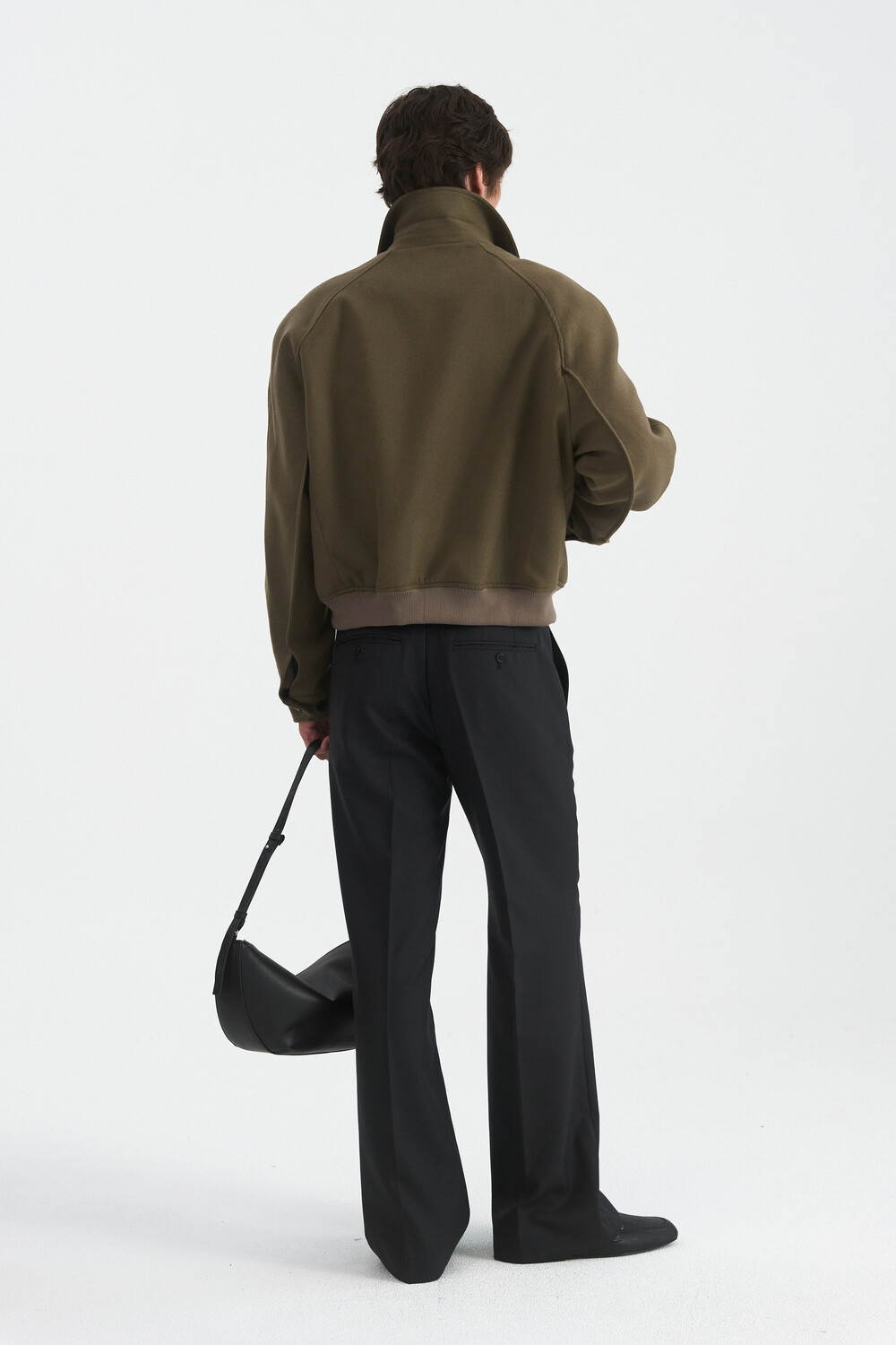 [WINDER] CORE WOOL SEMI-FLARED TROUSERS -BLACK