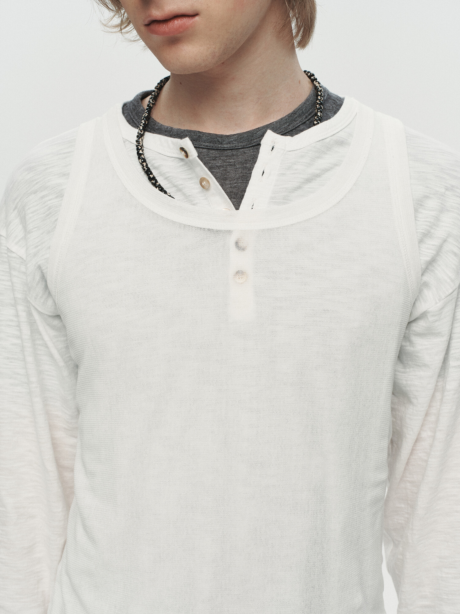[HEUTE] BASE SLUB HENLEY NECK T-SHIRT (WHITE)