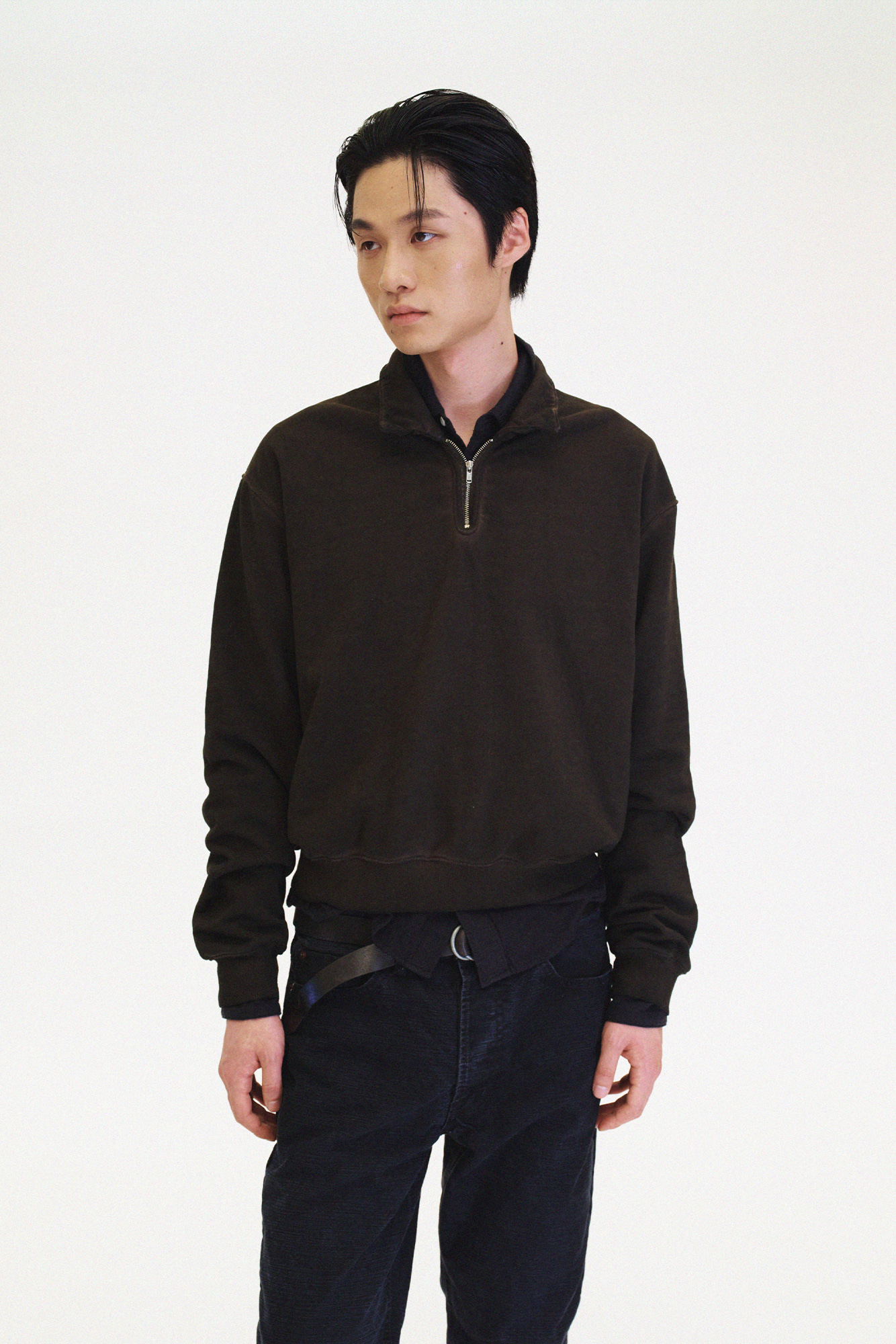[SURFACE EDITION] OVERDYED HALF ZIP SWEAT CHARCOAL