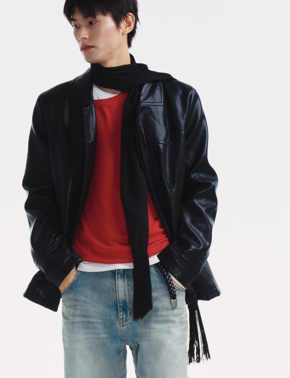 [GEN:RE] Pinched Neck Cut and Sew Wool Knit Red