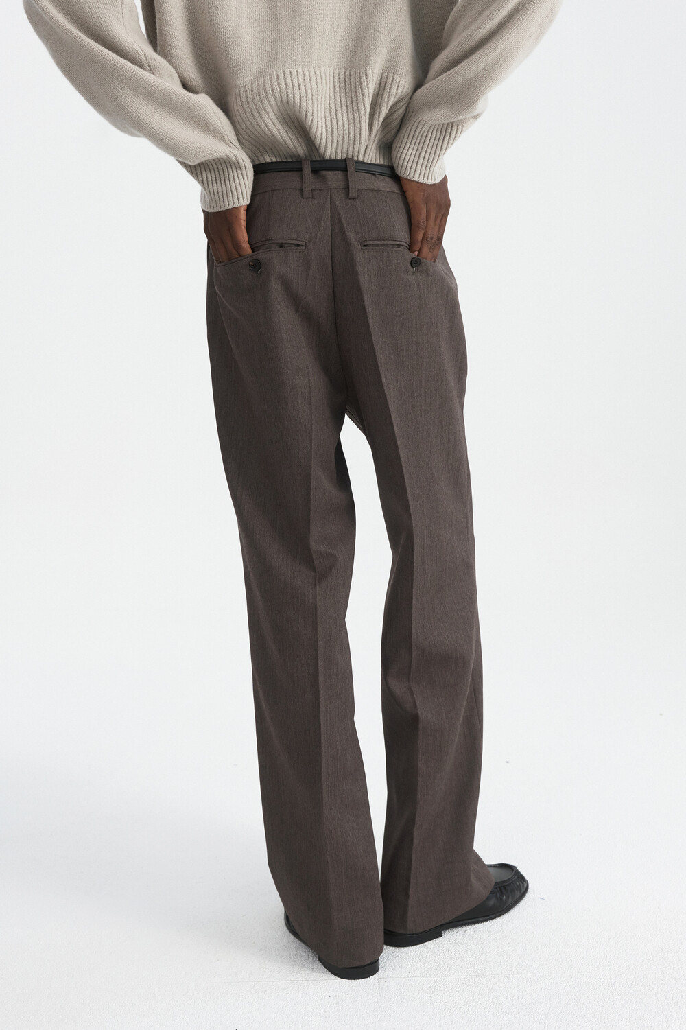 [WINDER] CORE WOOL SEMI-FLARED TROUSERS - MELANGE TAUPE