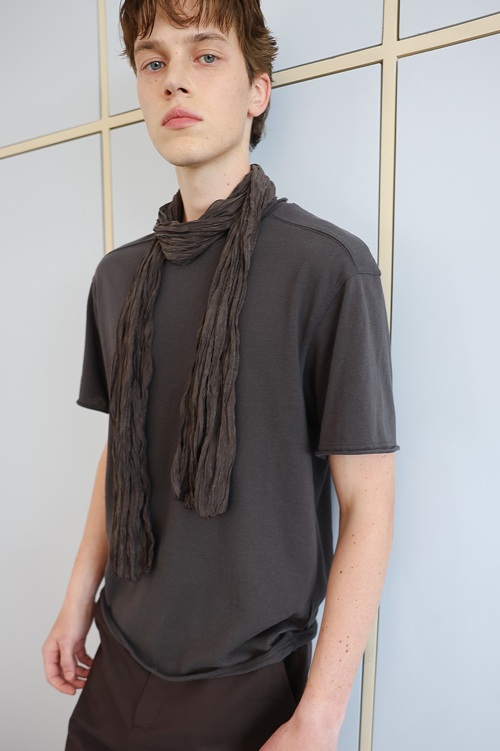 [ANYTIME LOREAK] AGAVE WRINKLE SCARF - BROWN