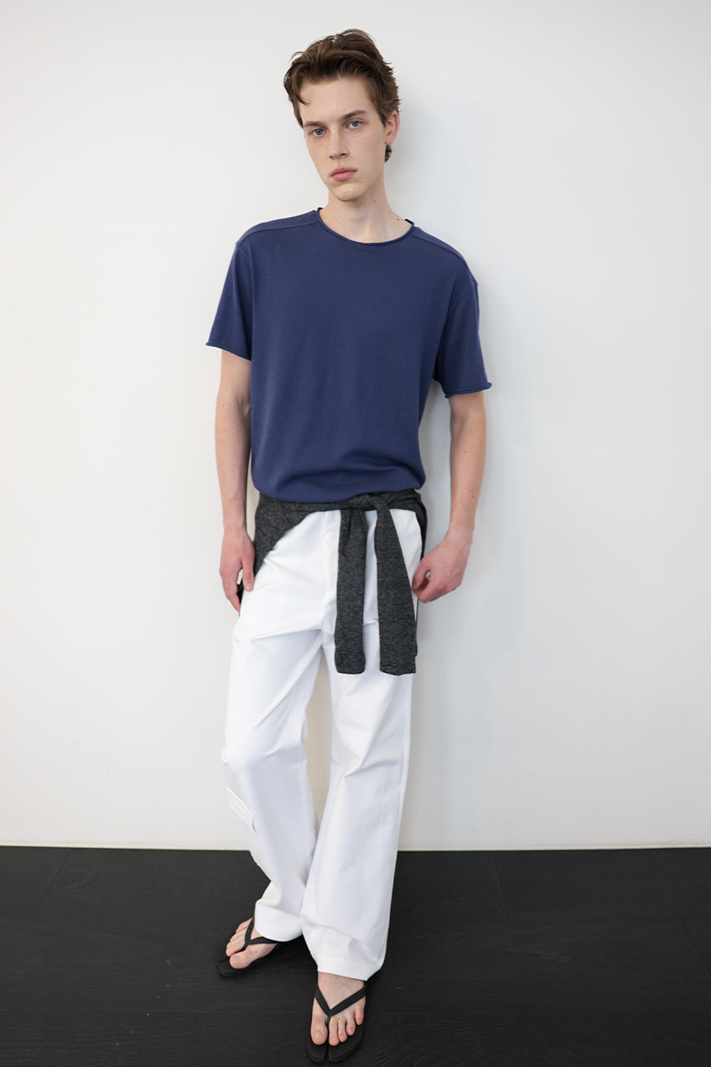 [ANYTIME LOREAK] YUCCA RAW-EDGE HALF KNIT -BLUE