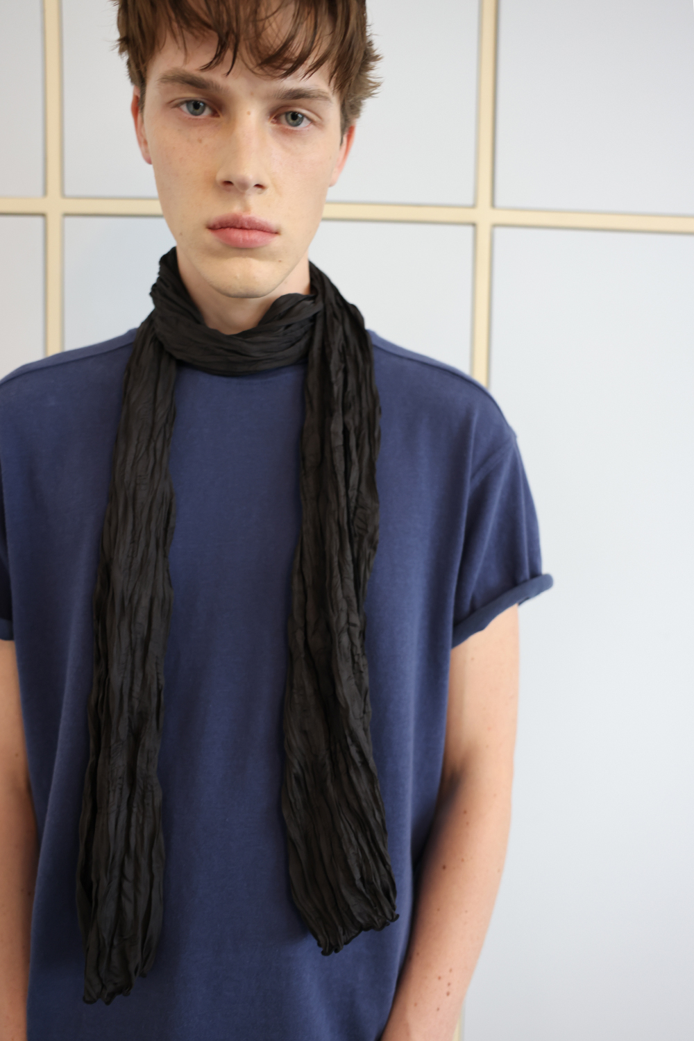 [ANYTIME LOREAK] YUCCA RAW-EDGE HALF KNIT -BLUE