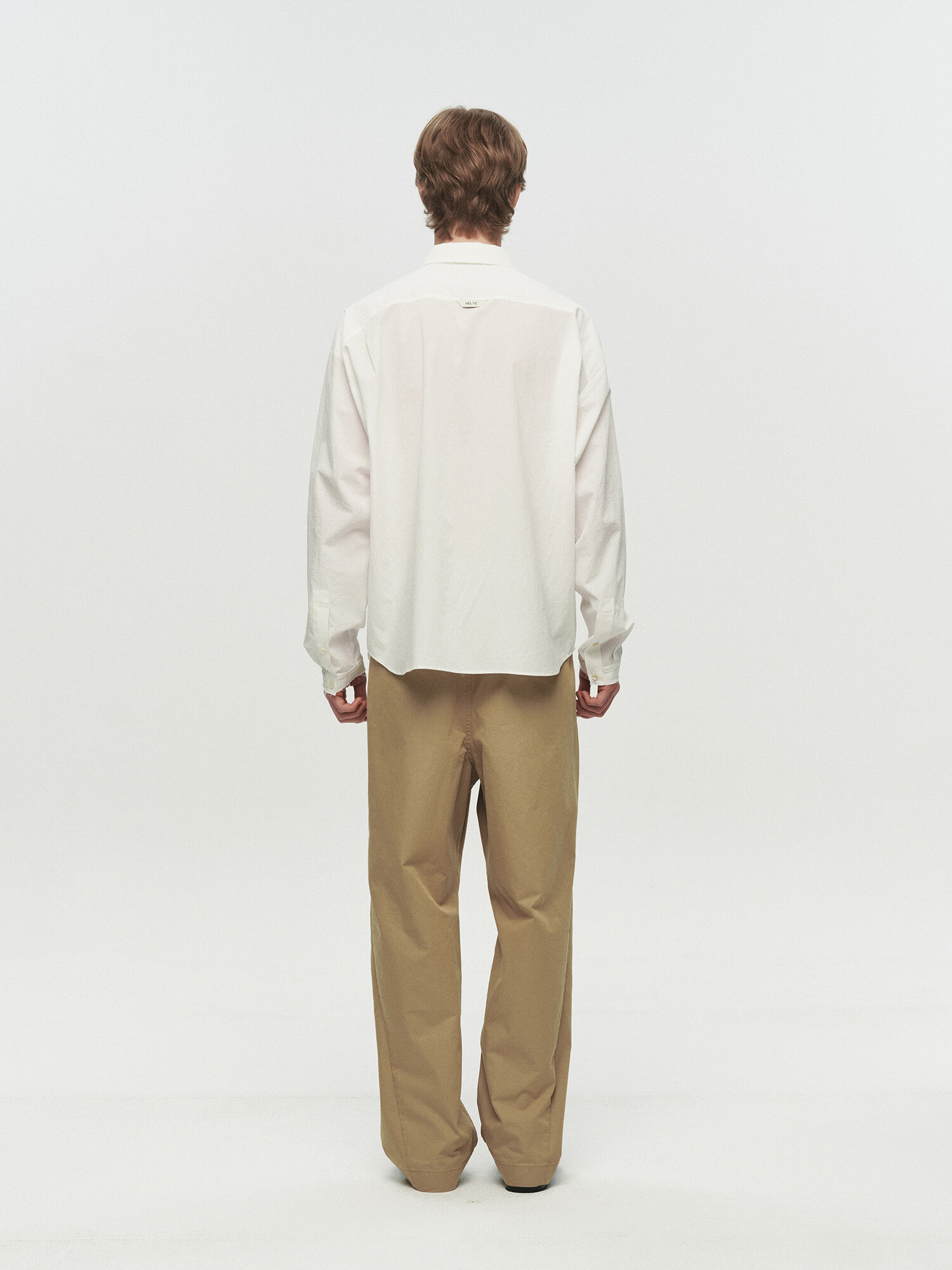 [HEUTE] CURVE LINE WIDE PANTS (BEIGE)