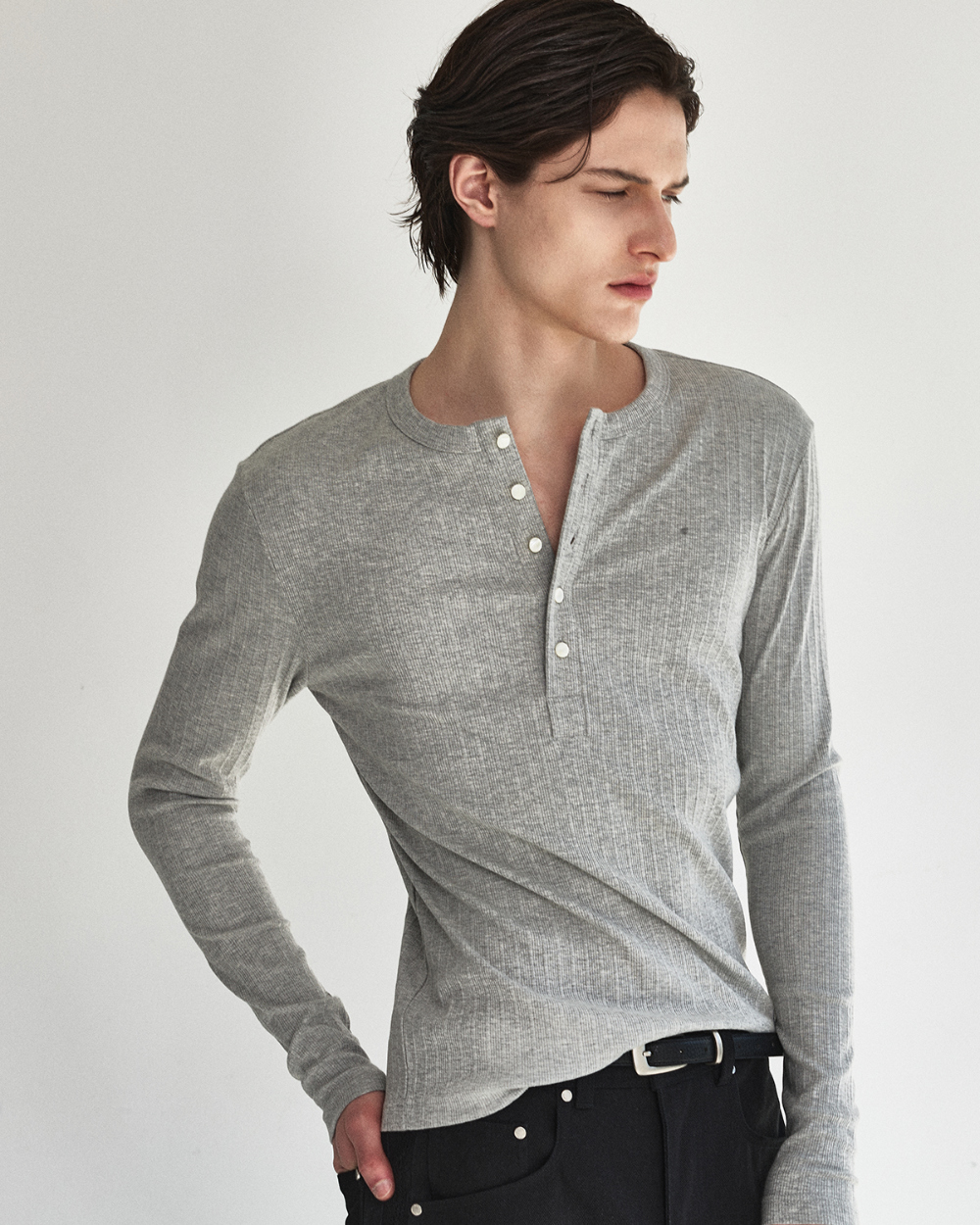 [kineto] Fine Cotton Ribbed Henley Top_Grey
