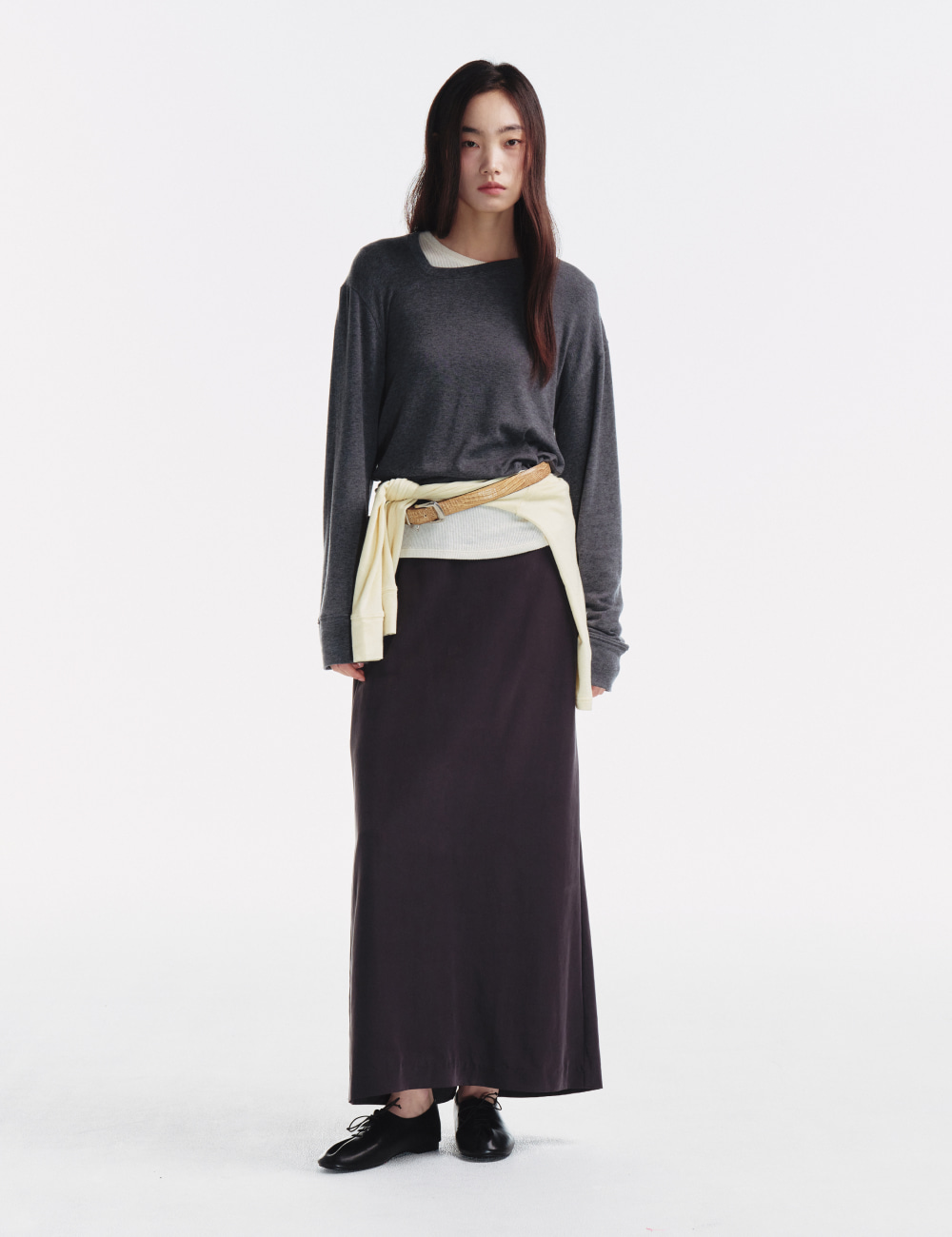 [GEN:RE] Pinched Neck Cut and Sew Wool Knit Charcoal