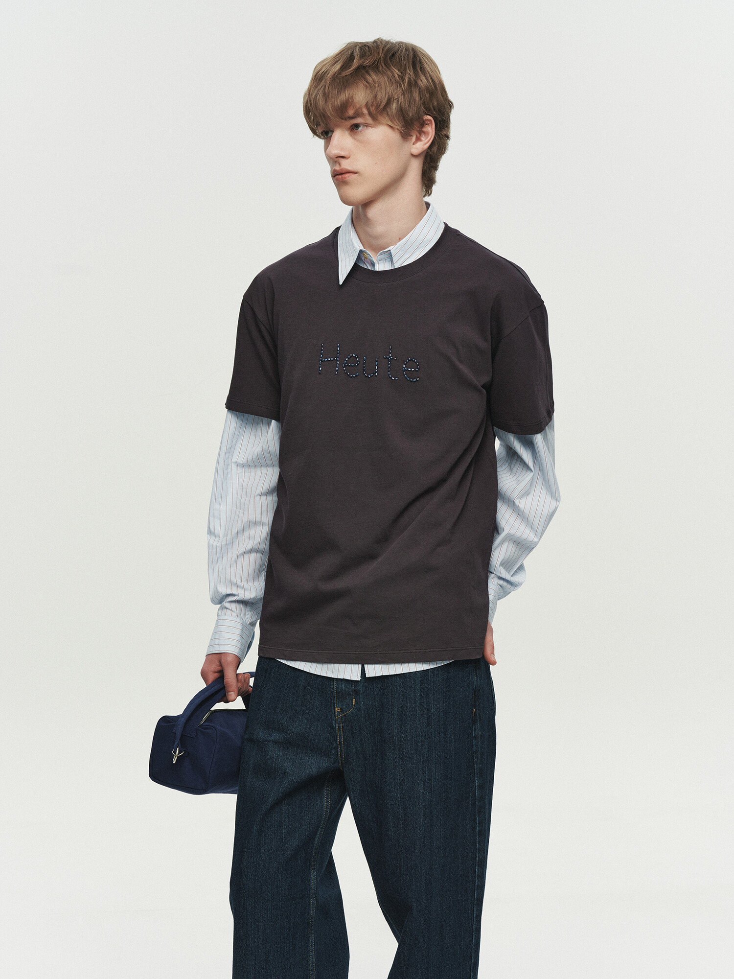 [HEUTE] BEADED LOGO T-SHIRT (DARK GREY)