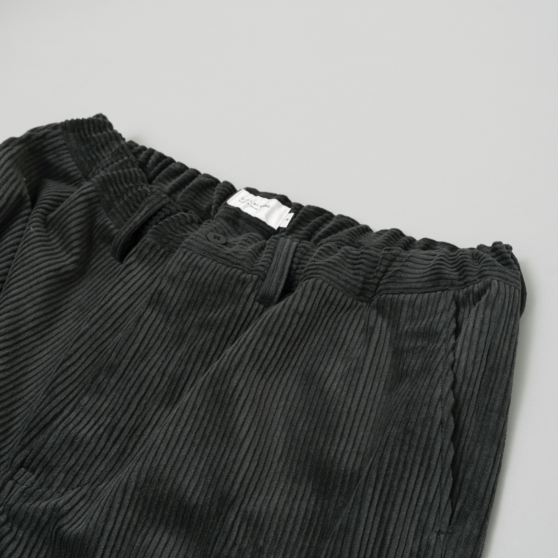 [STILL BY HAND] PT03263OS - Corduroy straight pants BLACK