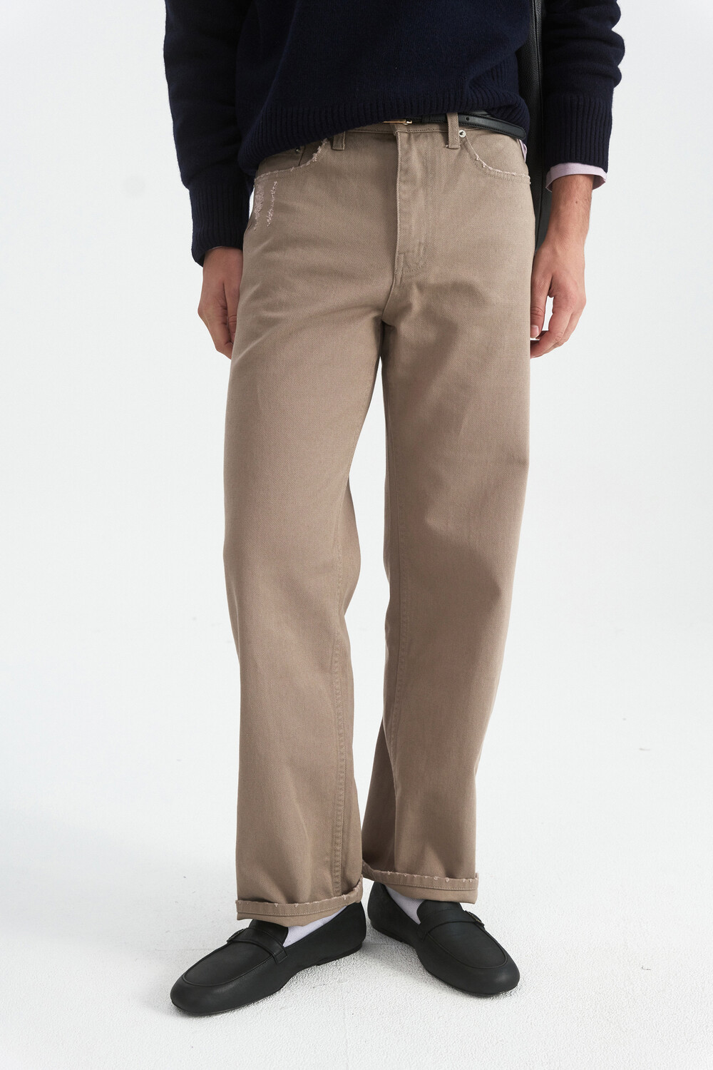 [WINDER] DISTRESSED REGULAR-FIT COTTON PANTS - BEIGE