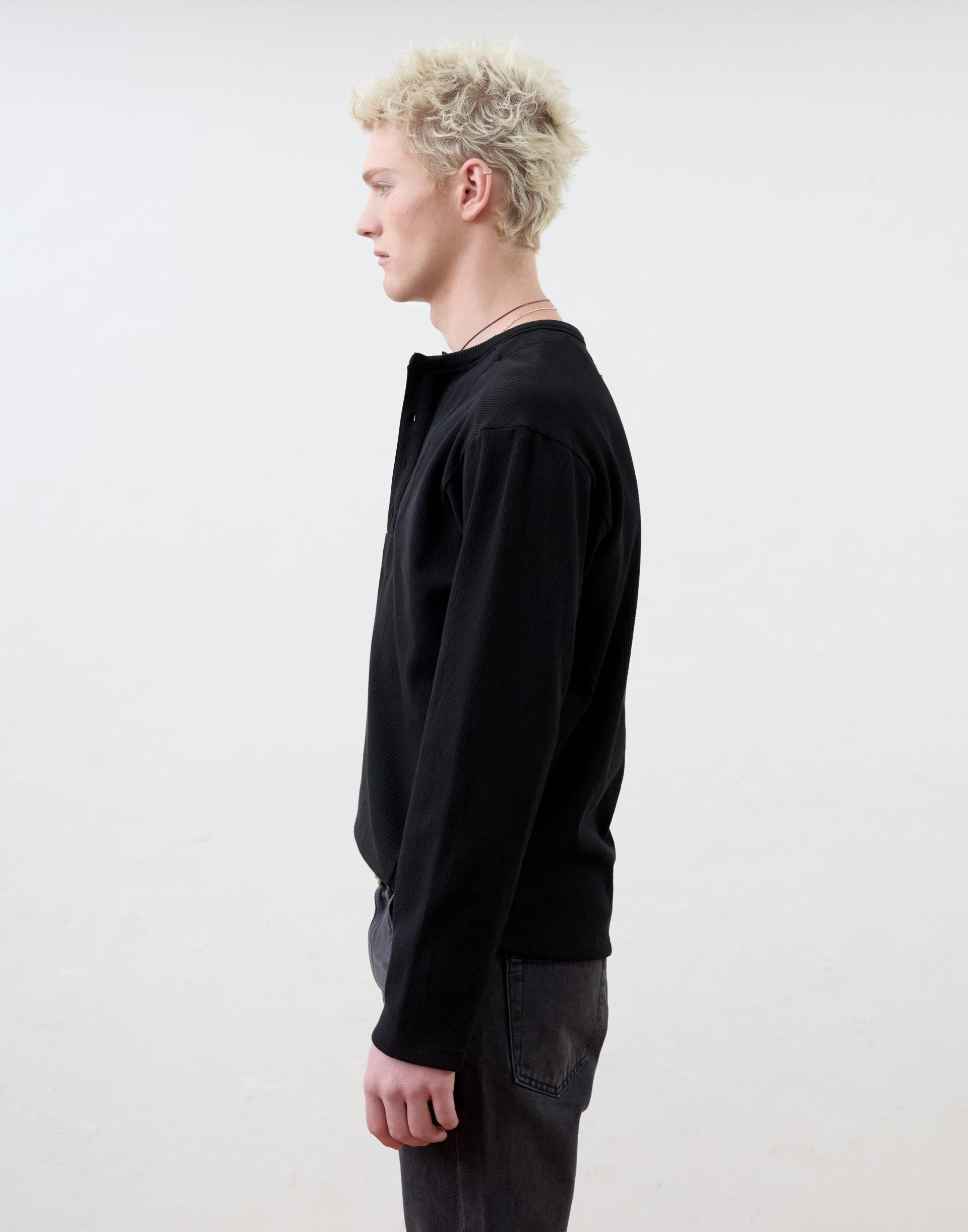 [MOOMYUNG] LAYERED HENLEY NECK LONG SLEEVE (BLACK)