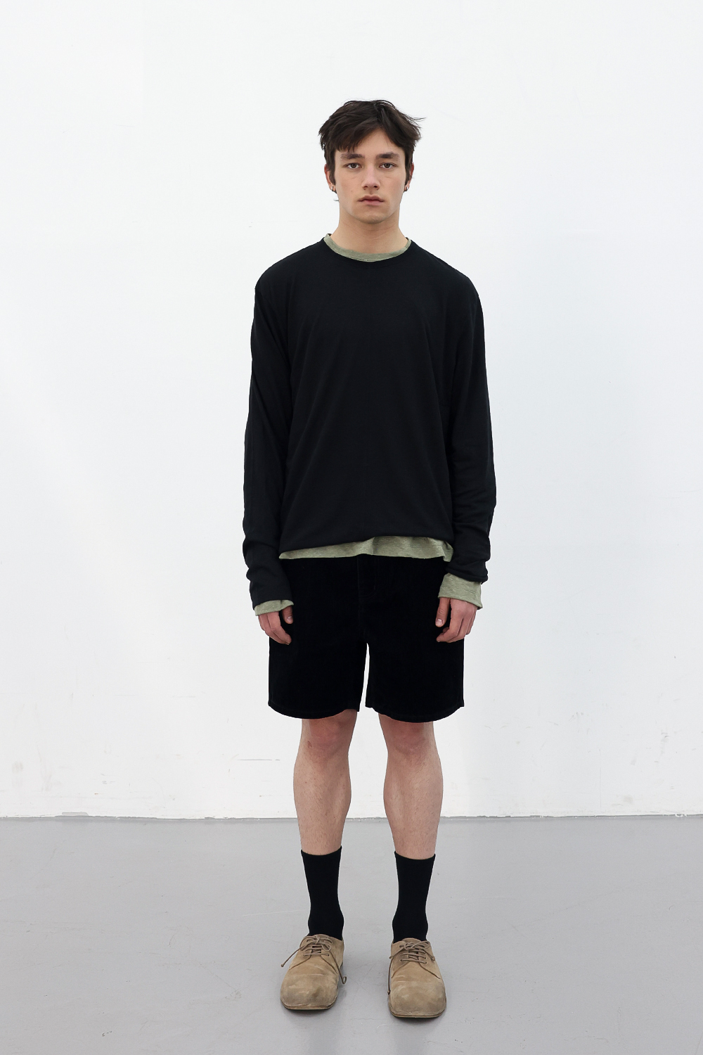 [ANYTIME LOREAK] CAMELLIA LAYERED TEE - KHAKI/BLACK