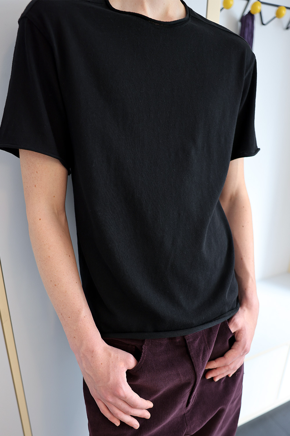 [ANYTIME LOREAK] YUCCA RAW-EDGE HALF KNIT - BLACK