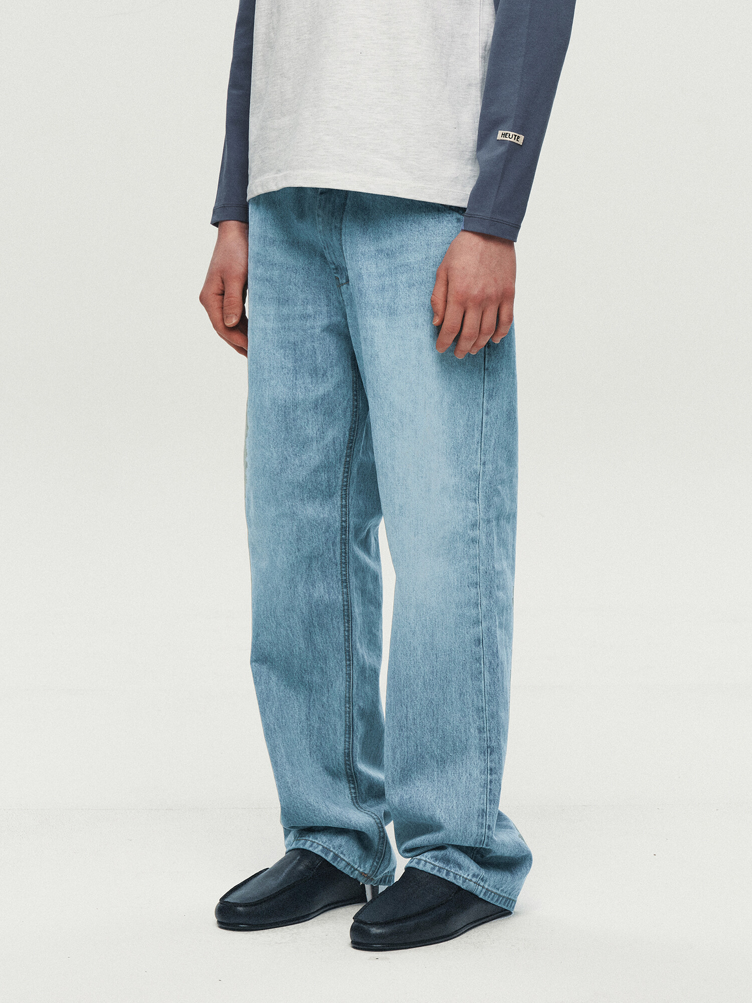 [HEUTE] LIGHT WASH WIDE DENIM (LIGHT BLUE)
