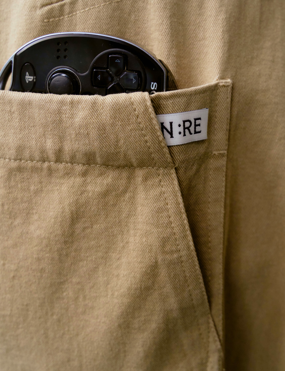 [GEN:RE] Arch Carpenter Chino Pants Beige