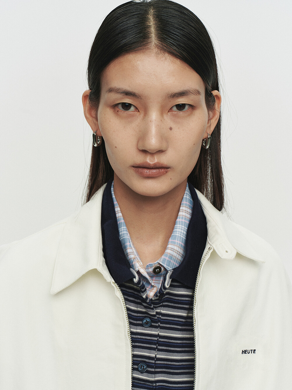 [HEUTE] MARTIN STRUCTURED BOMBER JACKET (OFF WHITE)