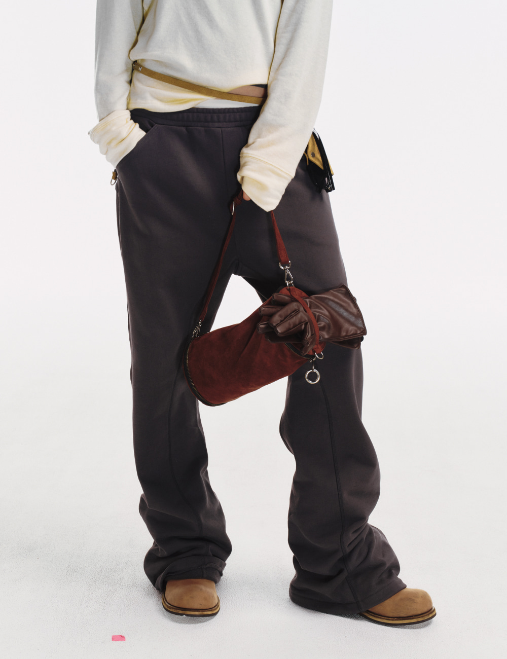 [GEN:RE] Archive Trouser Round Bag Brown