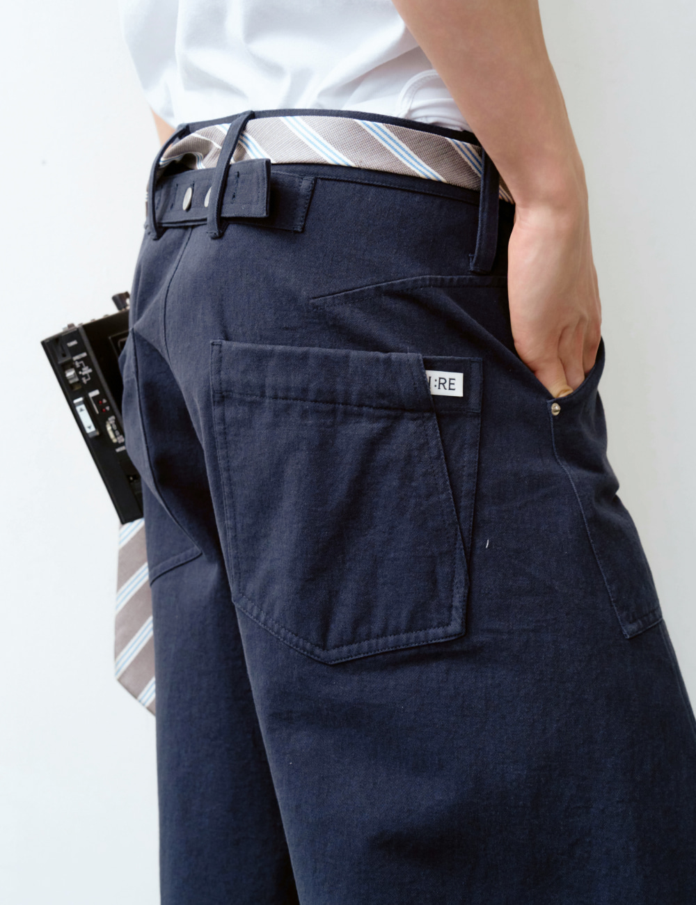 [GEN:RE] Arch Carpenter Chino Pants Navy
