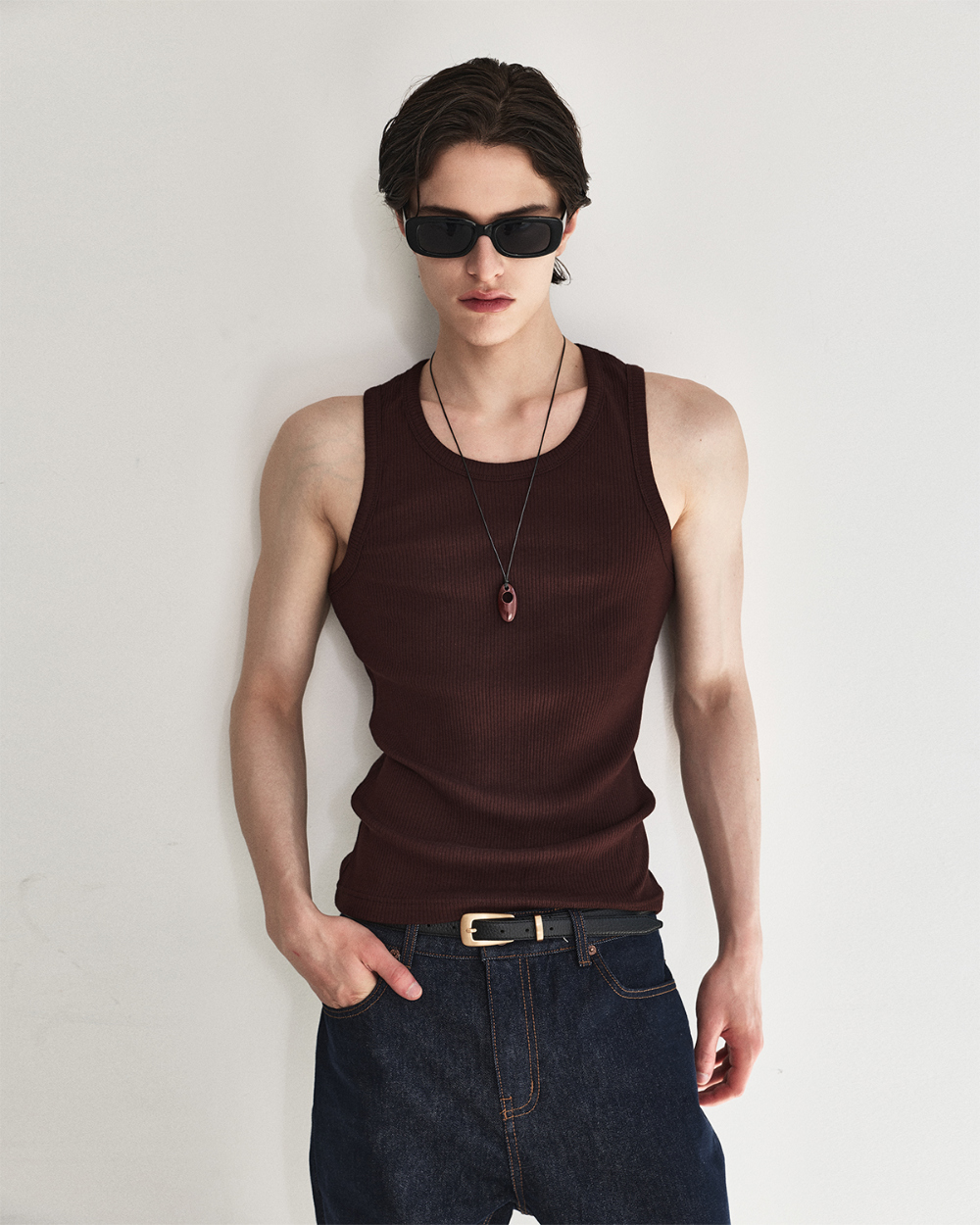 [kineto] Sleek Ribbed Sleeveless Top_Brown